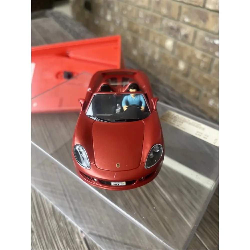 1/32 Slot Car 25451 Carrera Evolution Porsche Carrera GT Red Road Car Racing